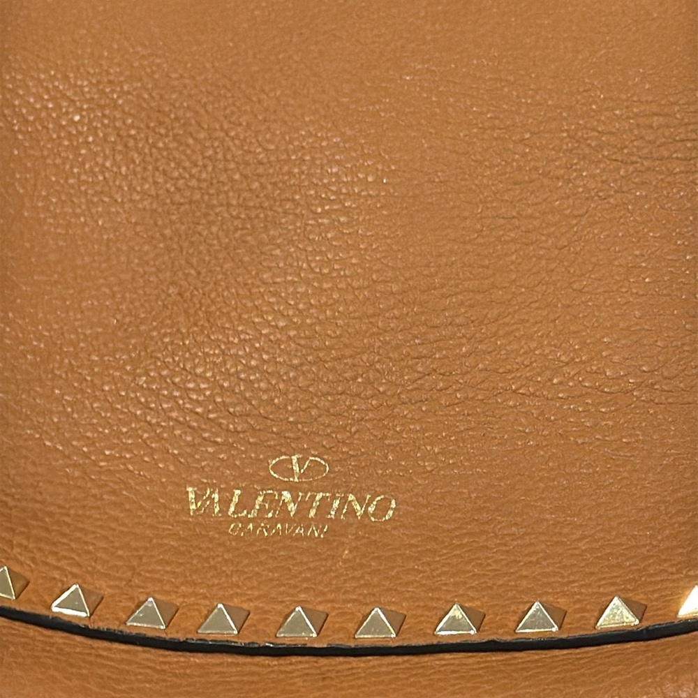 Valentino Garavani ROCKSTUD CALFSKIN HOBO BAG Light Cuir Tobacco Brown Crossbody - Picture 14 of 16